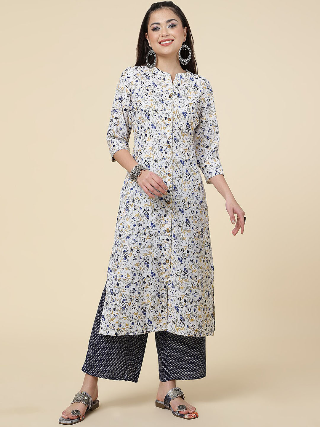 Sangria Floral Printed Straight Kurta With Palazzos, White 
Sangria Floral Printed Straight Kurta With Palazzos, White