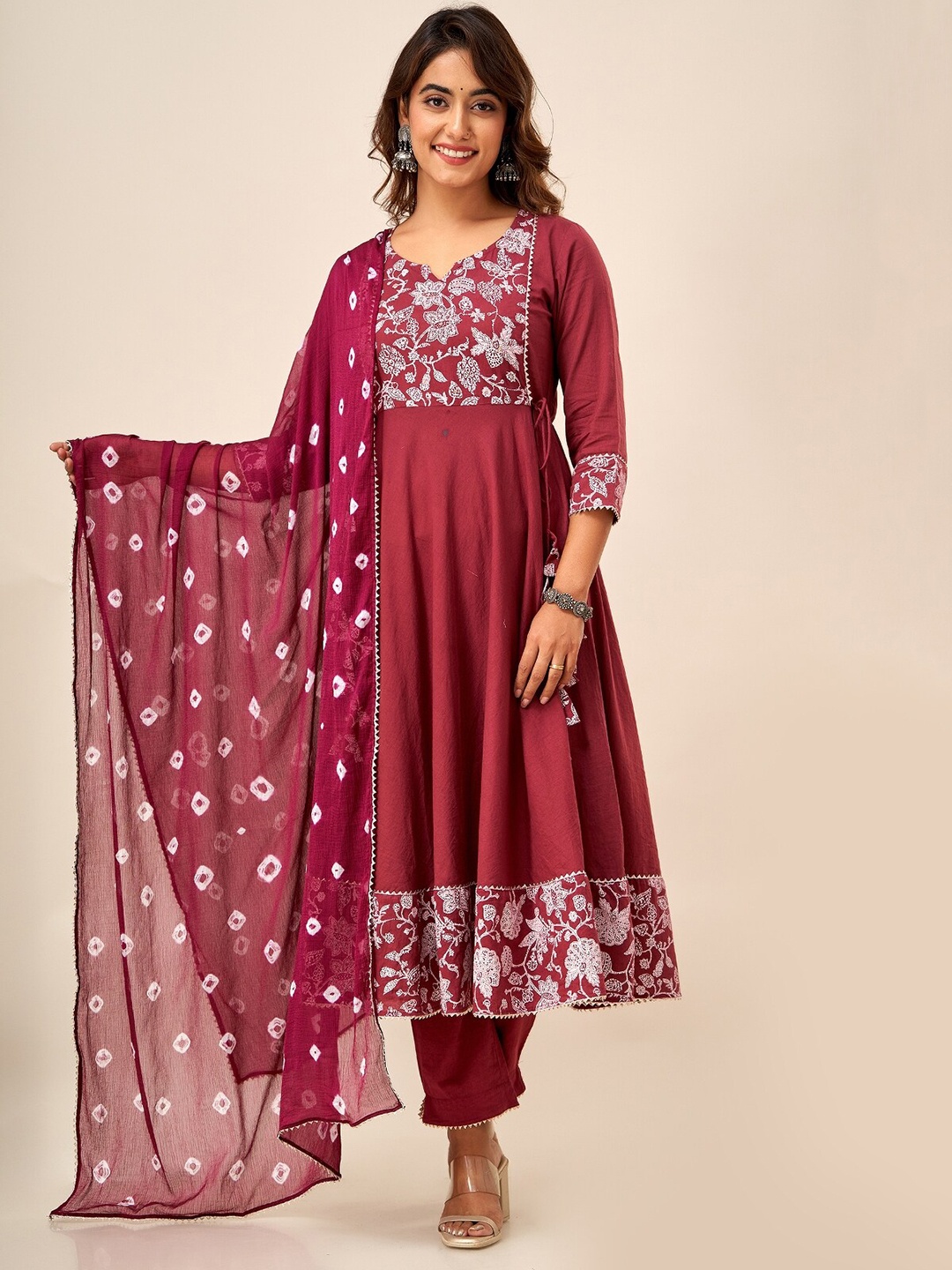 SVARCHI Floral Printed Regular Gotta Patti Pure Cotton Kurta with Trousers & Dupatta, Maroon
SVARCHI Floral Printed Regular Gotta Patti Pure Cotton Kurta with Trousers & Dupatta, Maroon