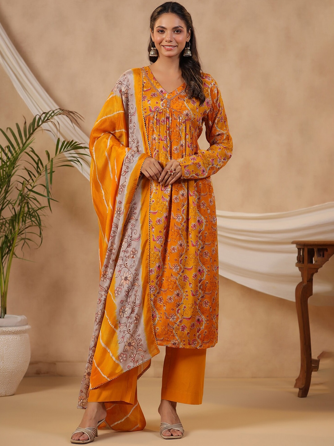 EtnicaWear Floral Printed Empire Gotta Patti Pure Silk Kurta & Pyjamas With Dupatta, Mustard
EtnicaWear Floral Printed Empire Gotta Patti Pure Silk Kurta & Pyjamas With Dupatta, Mustard