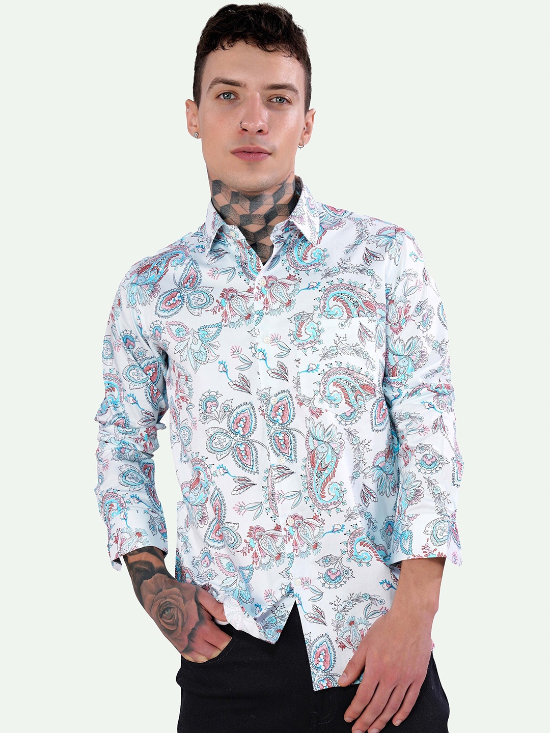 FRENCH CROWN Standard Ethnic Motifs Printed Spread Collar Chest Pocket Cotton Casual Shirt, Blue
FRENCH CROWN Standard Ethnic Motifs Printed Spread Collar Chest Pocket Cotton Casual Shirt, Blue
