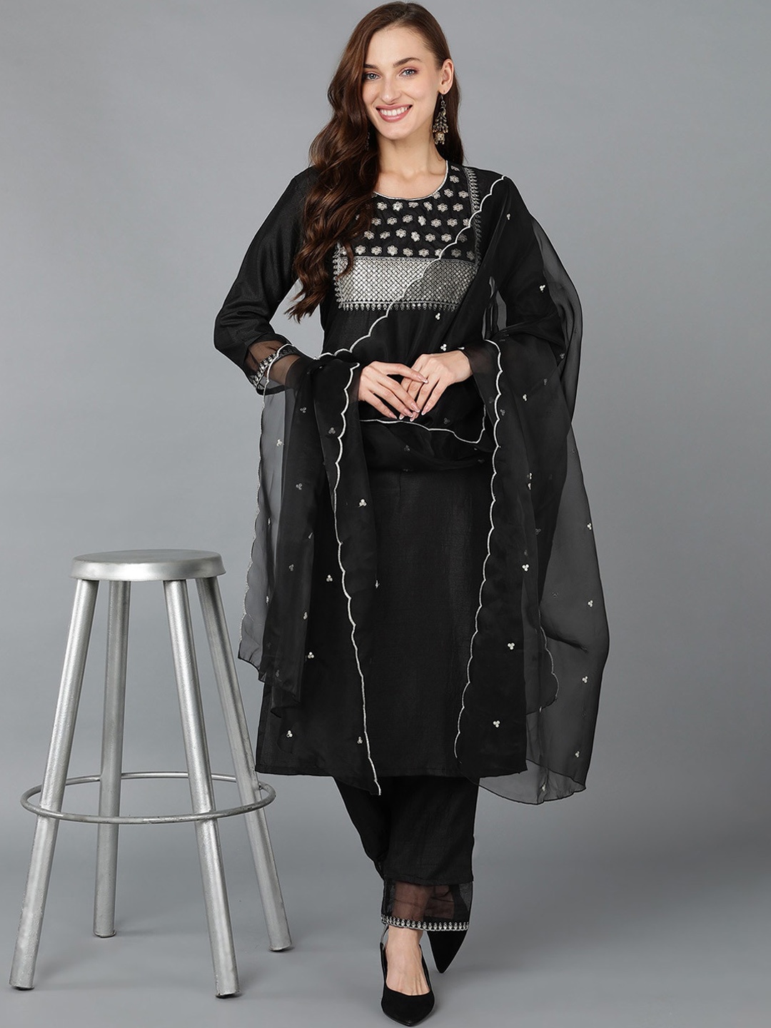 AHIKA Floral Yoke Design Regular Sequinned Kurta with Trousers & With Dupatta, Black
AHIKA Floral Yoke Design Regular Sequinned Kurta with Trousers & With Dupatta, Black