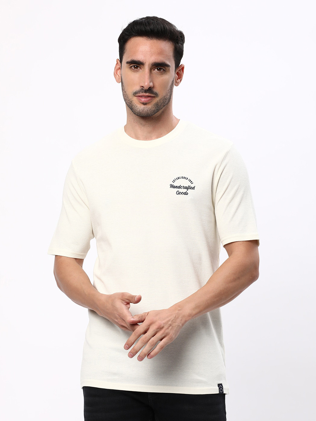 R&B Men White Applique T-shirt 
R&B Men White Applique T-shirt