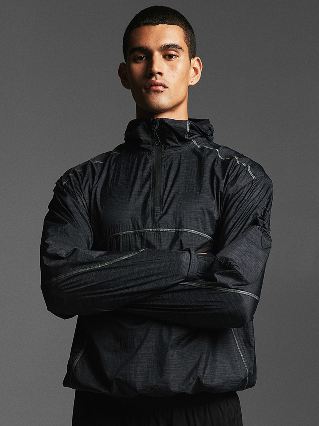 H&M Men Fast-Drying Sports Shorts, Black