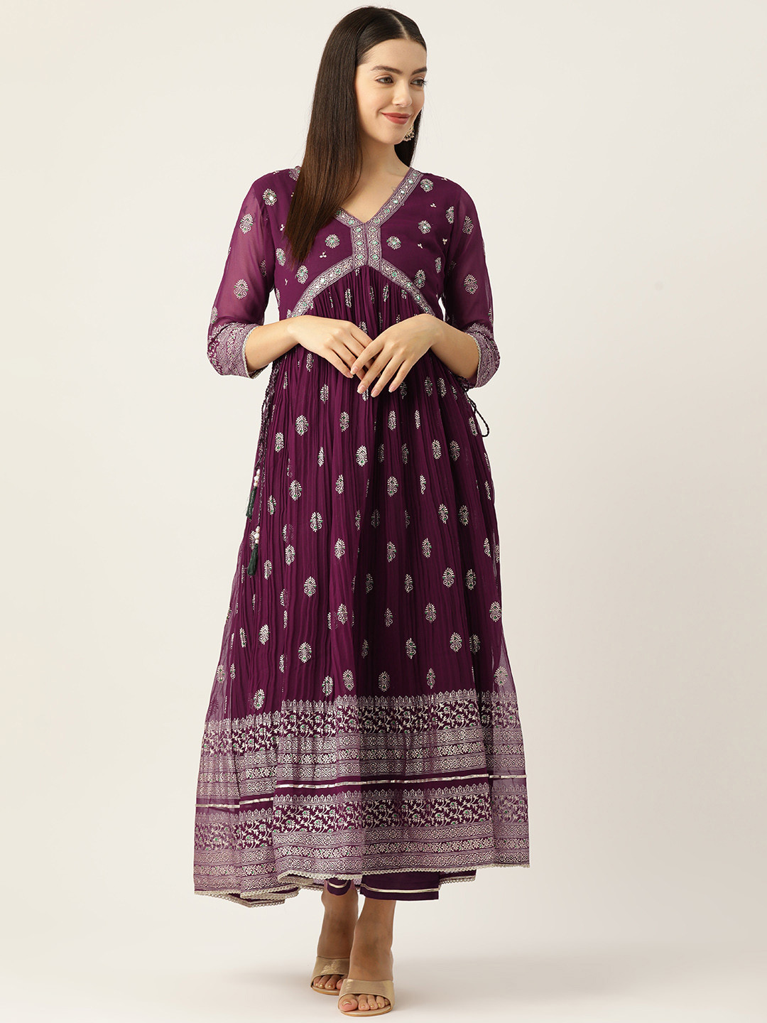 Rue Collection Women Ethnic Motifs Printed Empire Gotta Patti Kurta with Trousers, Violet
Rue Collection Women Ethnic Motifs Printed Empire Gotta Patti Kurta with Trousers, Violet