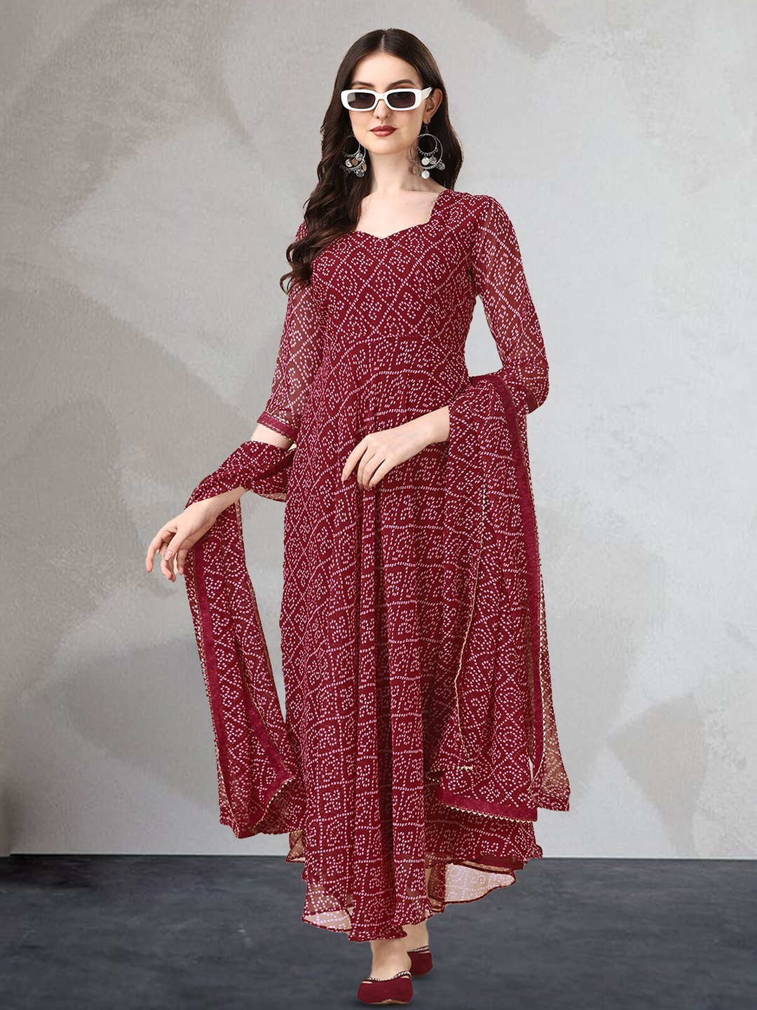 N N ENTERPRISE Women Red & White Bandhani Printed Gotta Patti Georgette Anarkali Kurta
N N ENTERPRISE Women Red & White Bandhani Printed Gotta Patti Georgette Anarkali Kurta