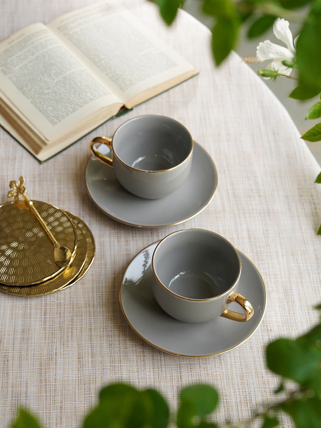 Pure Home and Living 2 Pcs Grey & Gold-Toned Porcelain Cups and Saucers - 300 ML Each
Pure Home and Living 2 Pcs Grey & Gold-Toned Porcelain Cups and Saucers - 300 ML Each