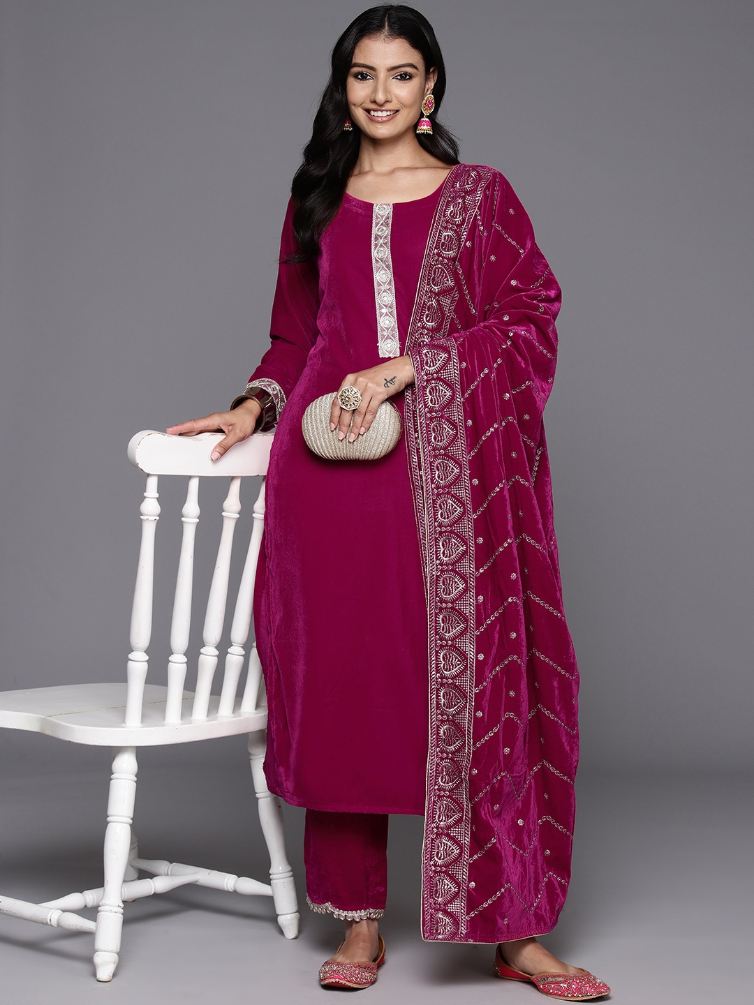 Libas Women Ethnic Motifs Yoke Design Sequinned Velvet Kurta with Trousers & Dupatta, Pink
Libas Women Ethnic Motifs Yoke Design Sequinned Velvet Kurta with Trousers & Dupatta, Pink
