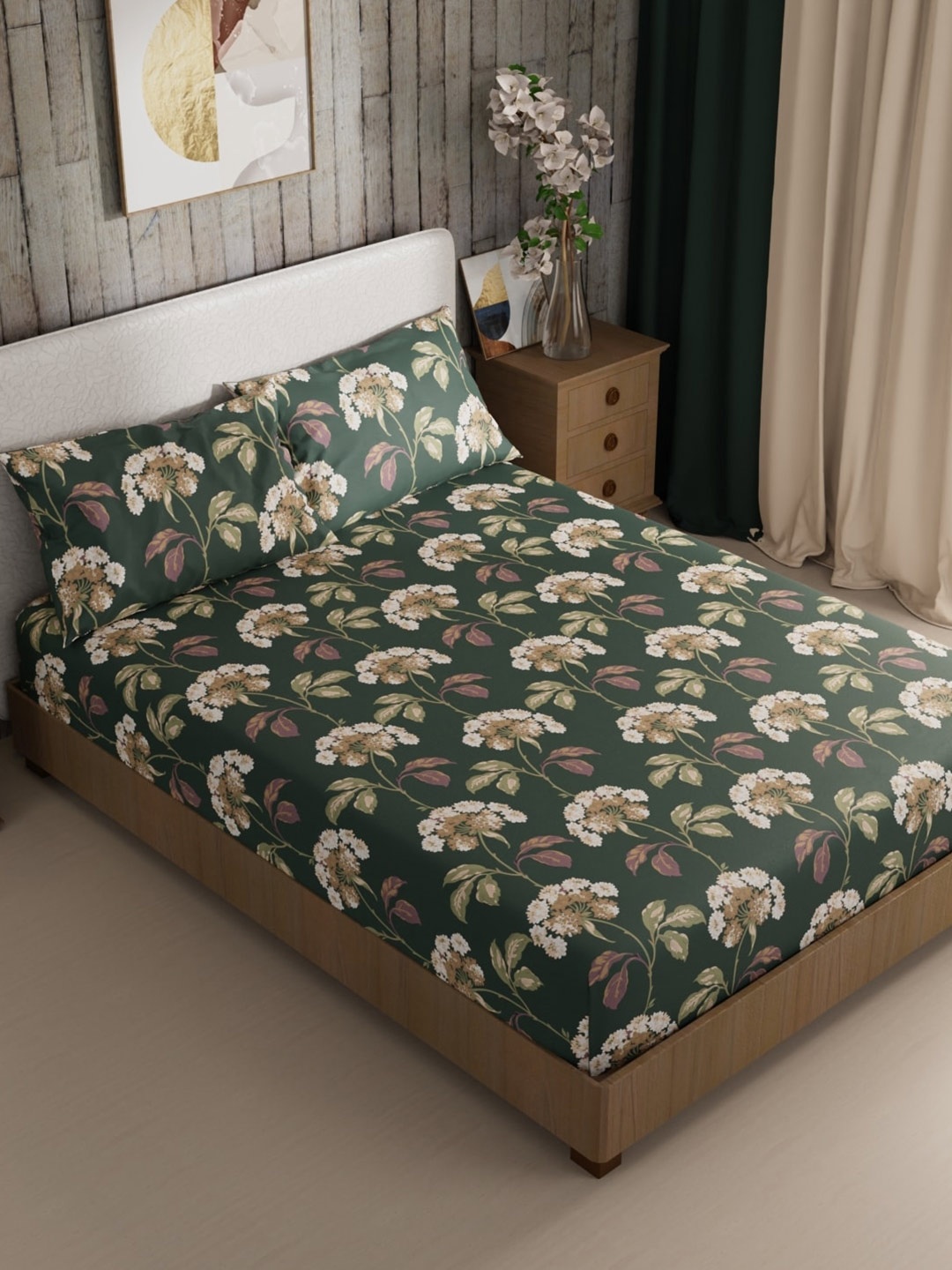 BIANCA Mikasa Green & White Floral Bamboo Micro 200 TC King Bedsheet With 2 Pillow Covers
BIANCA Mikasa Green & White Floral Bamboo Micro 200 TC King Bedsheet With 2 Pillow Covers
