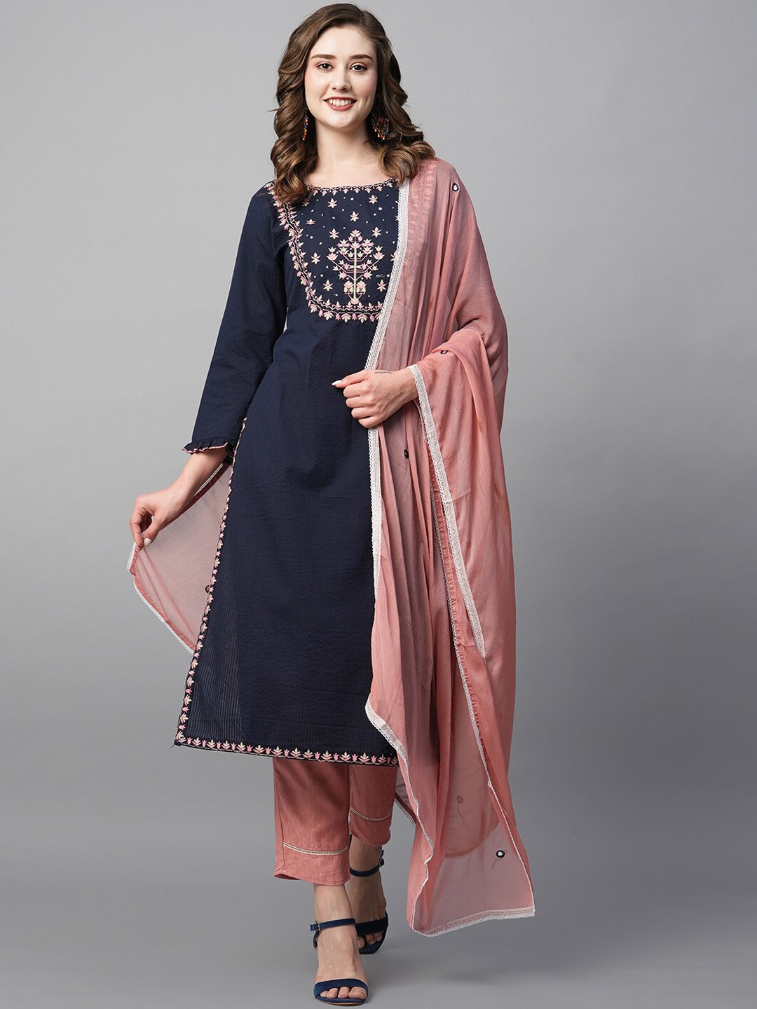 Kiana House Of Fashion Ethnic Motifs Yoke Design Thread Work Pure Cotton Kurta with Trousers & With Dupatta, Blue
Kiana House Of Fashion Ethnic Motifs Yoke Design Thread Work Pure Cotton Kurta with Trousers & With Dupatta, Blue