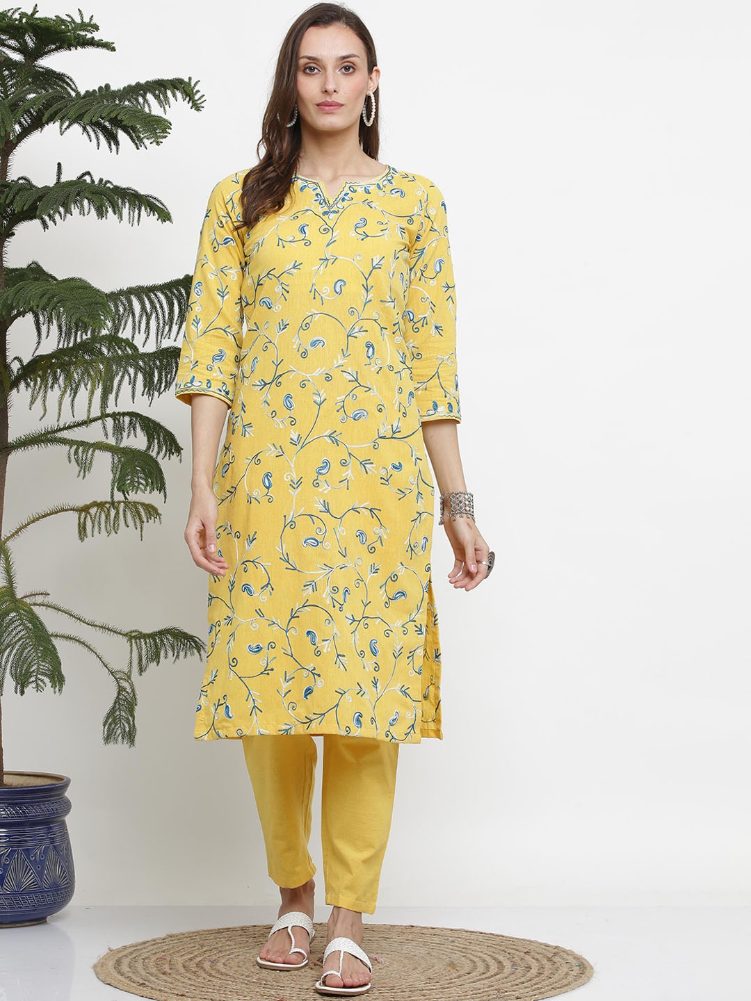 KAANCHIE NANGGIA Floral Embroidered Round Neck Thread Work Kurta With Trousers, Yellow
KAANCHIE NANGGIA Floral Embroidered Round Neck Thread Work Kurta With Trousers, Yellow
