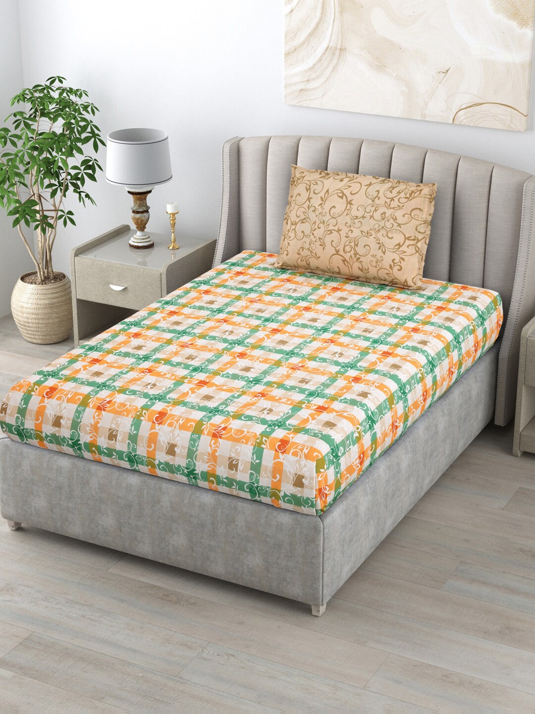 BOMBAY DYEING Blumen Orange Floral Cotton 120 TC Single Bedsheet with 1 Pillow Cover
BOMBAY DYEING Blumen Orange Floral Cotton 120 TC Single Bedsheet with 1 Pillow Cover