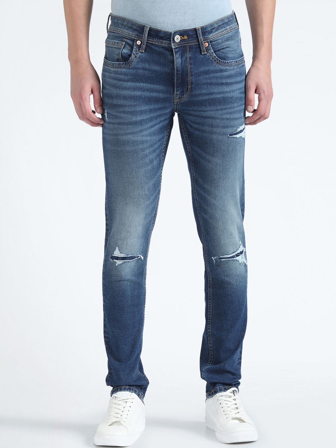 Flying Machine Men Skinny Fit Mid-Rise Mildly Distressed Light Fade Stretchable Jeans, Blue
Flying Machine Men Skinny Fit Mid-Rise Mildly Distressed Light Fade Stretchable Jeans, Blue