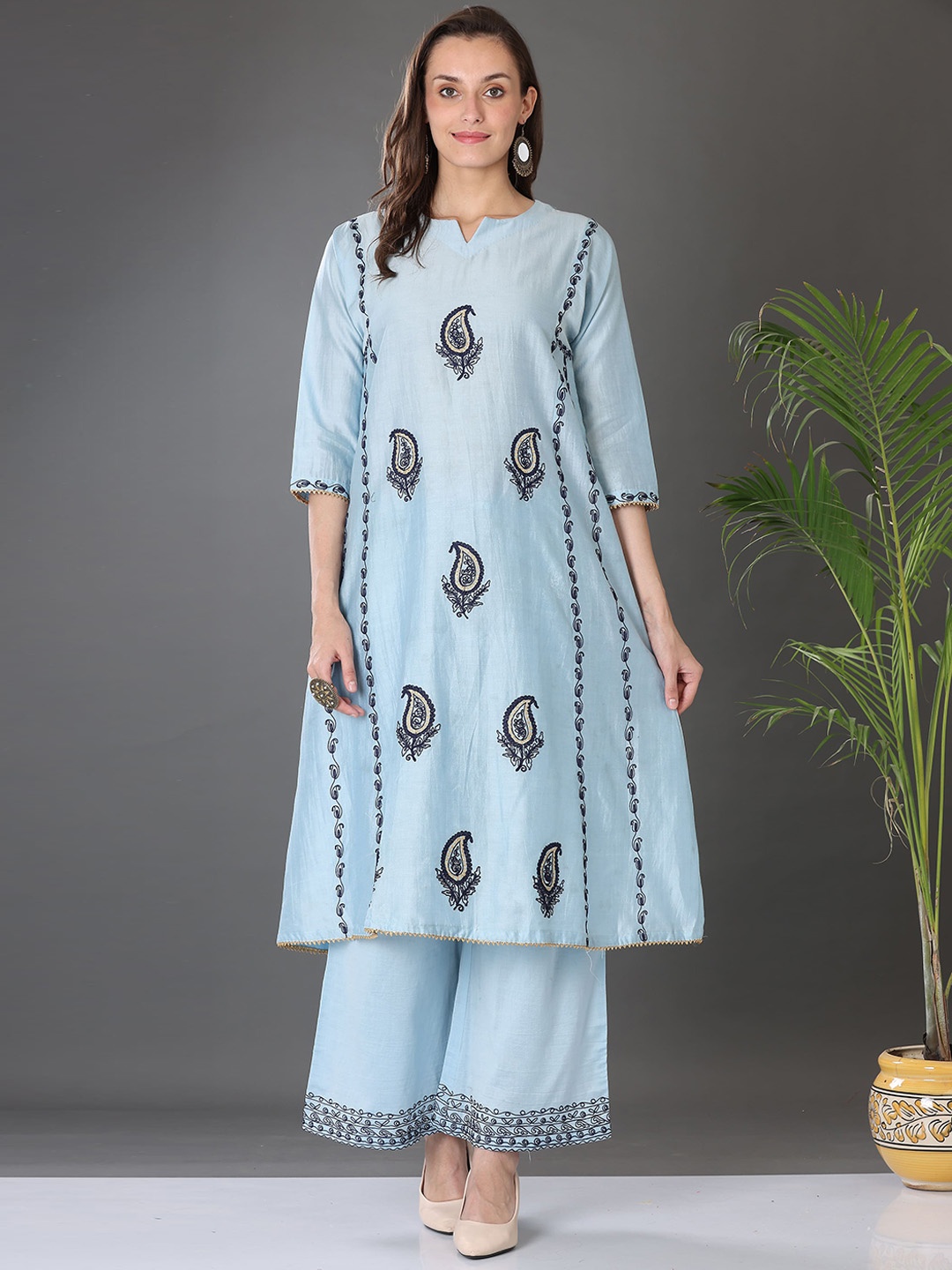 KAANCHIE NANGGIA Paisley Embroidered Pure Cotton A-Line Kurta With Palazzos & Dupatta, Turquoise blue
KAANCHIE NANGGIA Paisley Embroidered Pure Cotton A-Line Kurta With Palazzos & Dupatta, Turquoise blue