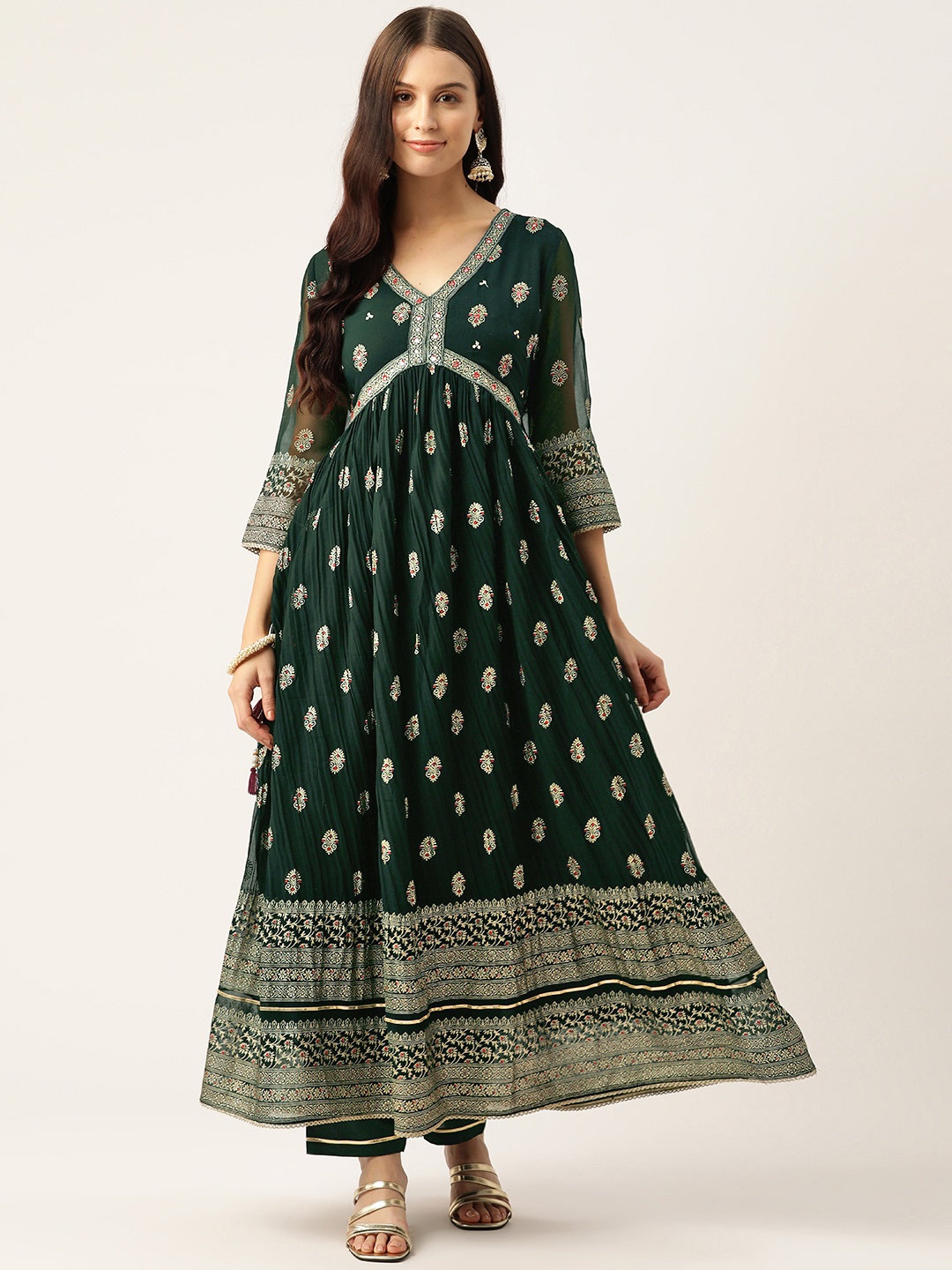 Rue Collection Ethnic Motifs Embroidered Empire Sequinned Kurta with Trousers, Green
Rue Collection Ethnic Motifs Embroidered Empire Sequinned Kurta with Trousers, Green