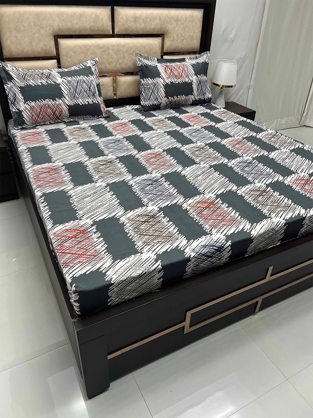 Pure Decor White & Red Printed Pure Cotton 300 TC Queen Bedsheet With 2 Pillow Covers
Pure Decor White & Red Printed Pure Cotton 300 TC Queen Bedsheet With 2 Pillow Covers