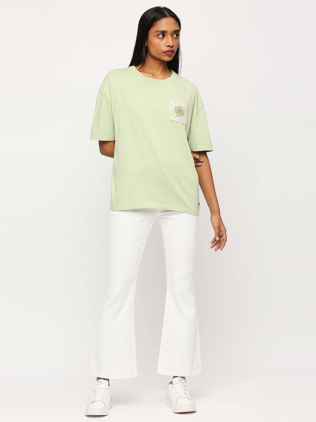 Pepe Jeans Crochet Patch Drop-Shoulder Sleeves Pure Cotton Longline Oversized T-shirt, Green
Pepe Jeans Crochet Patch Drop-Shoulder Sleeves Pure Cotton Longline Oversized T-shirt, Green