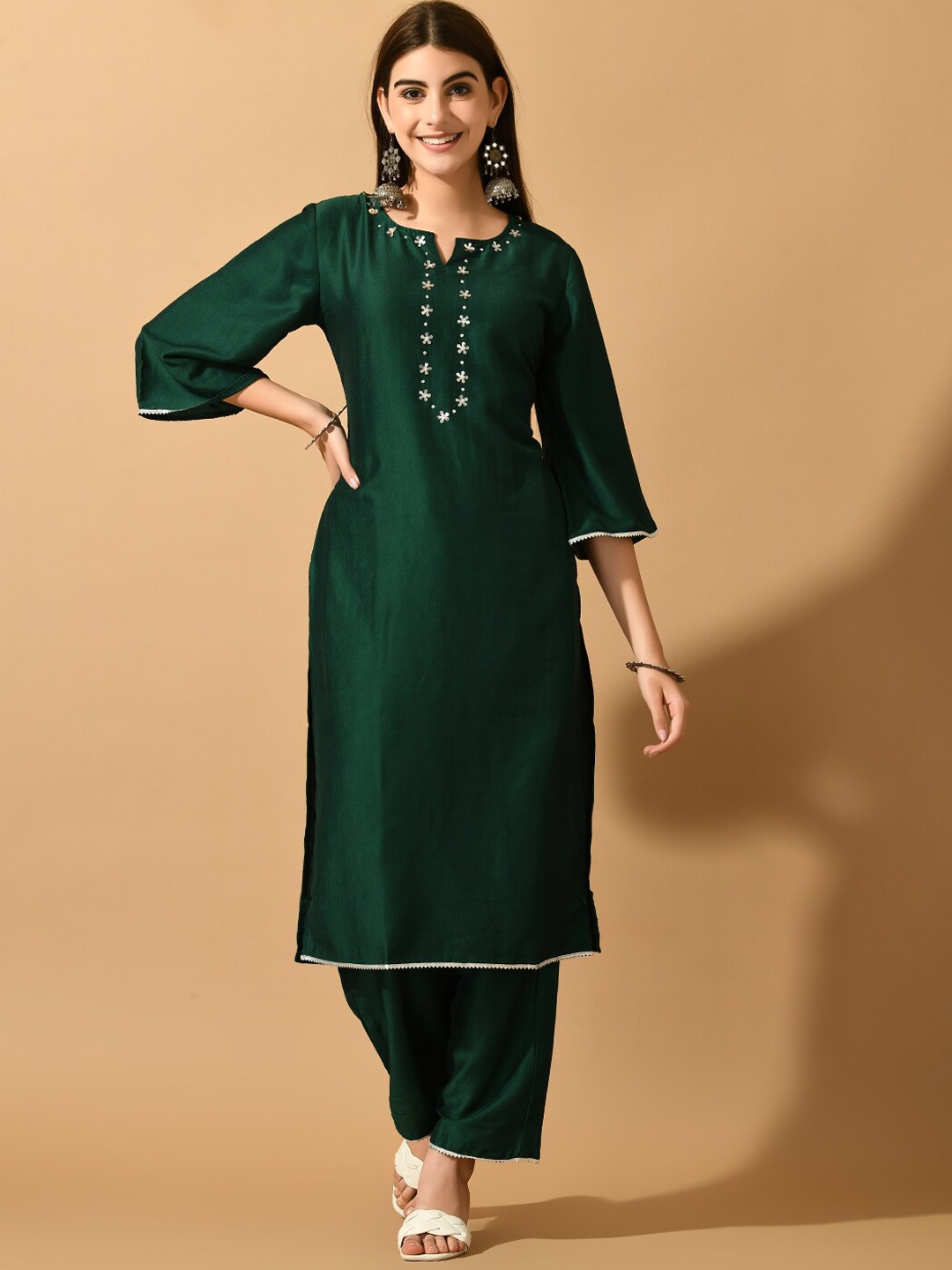 KALINI Floral Yoke Design Sequinned Flared Sleeves Straight Kurta with Palazzos, Green
KALINI Floral Yoke Design Sequinned Flared Sleeves Straight Kurta with Palazzos, Green