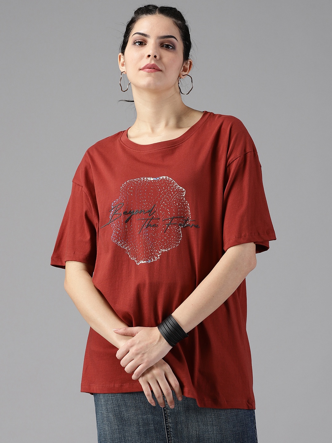 The Roadster Lifestyle Co. Rust Brown Typography Printed Oversized Pure Cotton T-Shirt
The Roadster Lifestyle Co. Rust Brown Typography Printed Oversized Pure Cotton T-Shirt