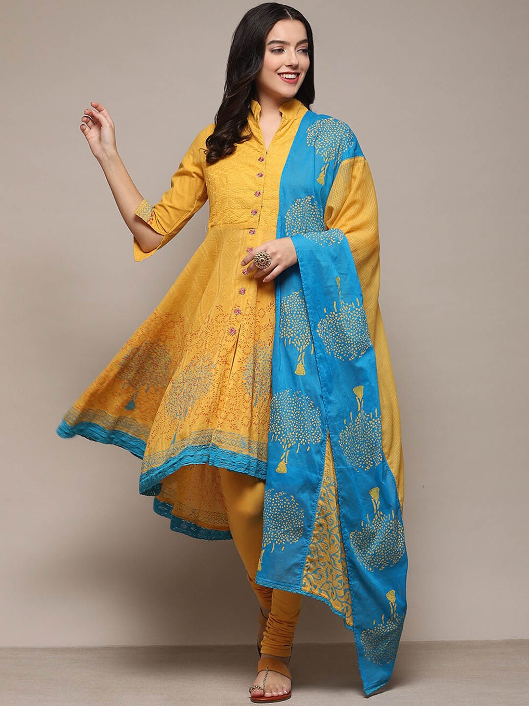 Biba Ethnic Motifs Embroidered Thread Work Pure Cotton Kurta & Leggings With Dupatta, Yellow
Biba Ethnic Motifs Embroidered Thread Work Pure Cotton Kurta & Leggings With Dupatta, Yellow