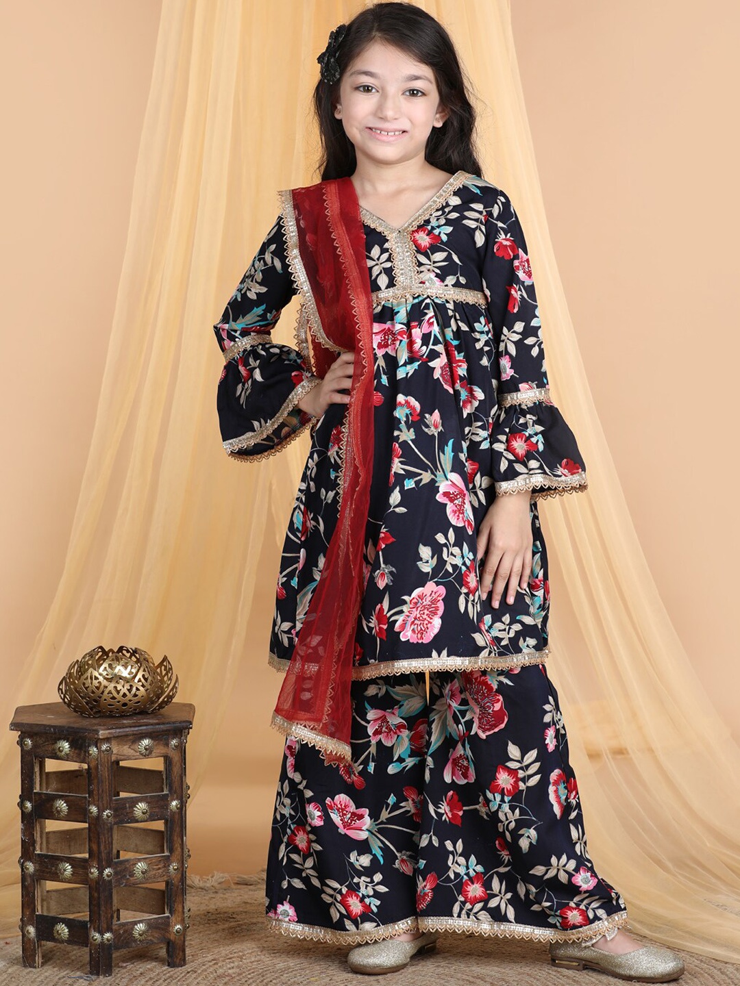 Cutiekins Girls Floral Printed Empire Gotta Patti Kurta & Palazzos With Dupatta, Navy blue
Cutiekins Girls Floral Printed Empire Gotta Patti Kurta & Palazzos With Dupatta, Navy blue