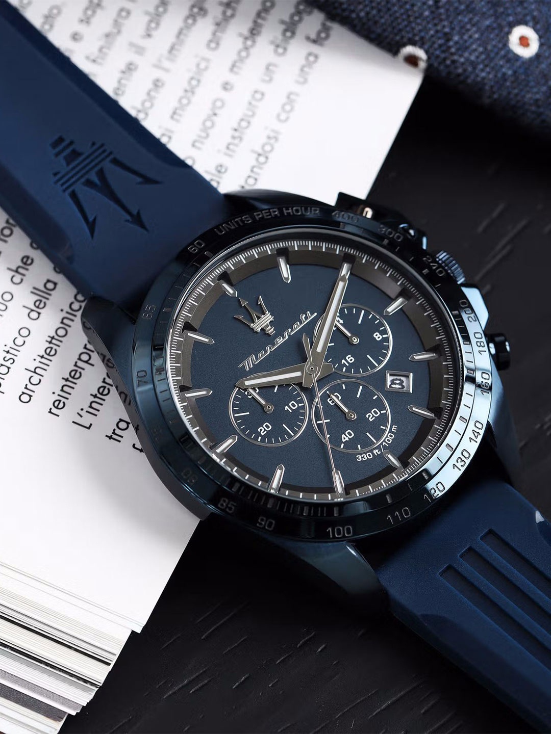 Maserati Men Blue Patterned Dial & Blue Bracelet Style Straps Analogue Watch R8871612042
Maserati Men Blue Patterned Dial & Blue Bracelet Style Straps Analogue Watch R8871612042
