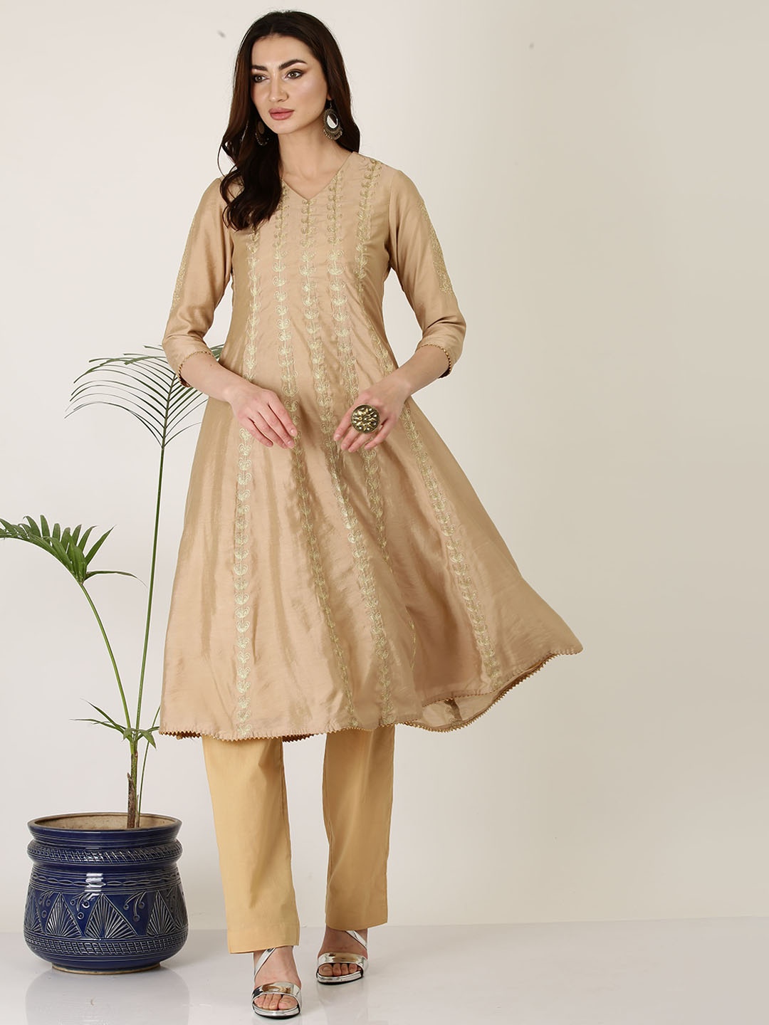 KAANCHIE NANGGIA Ethnic Motifs Embroidered Anarkali Gotta Patti Kurta With Trousers, Beige
KAANCHIE NANGGIA Ethnic Motifs Embroidered Anarkali Gotta Patti Kurta With Trousers, Beige