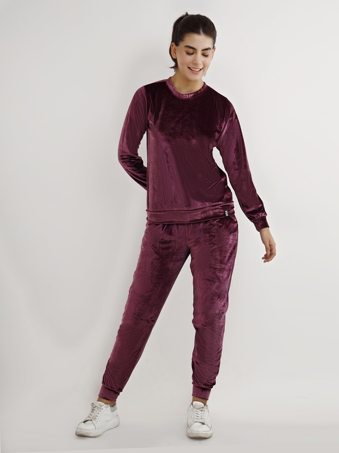 VISO Round Neck T-Shirt & Joggers Night suits, Pink