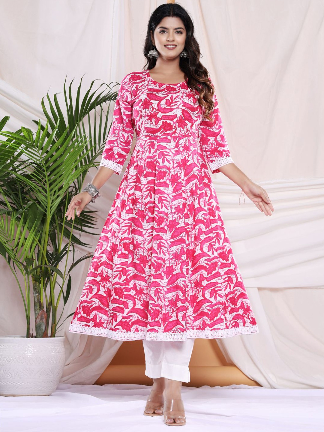 Collection Rj23 Floral Printed Regular Pure Cotton Kurta & Trousers With Dupatta, Pink
Collection Rj23 Floral Printed Regular Pure Cotton Kurta & Trousers With Dupatta, Pink