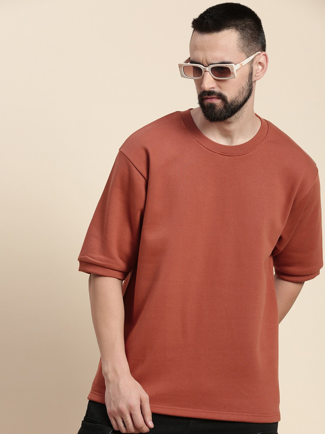 DILLINGER Round Neck Drop Shoulder Sleeves Longline Oversized Pullover Sweatshirt, Brown
DILLINGER Round Neck Drop Shoulder Sleeves Longline Oversized Pullover Sweatshirt, Brown