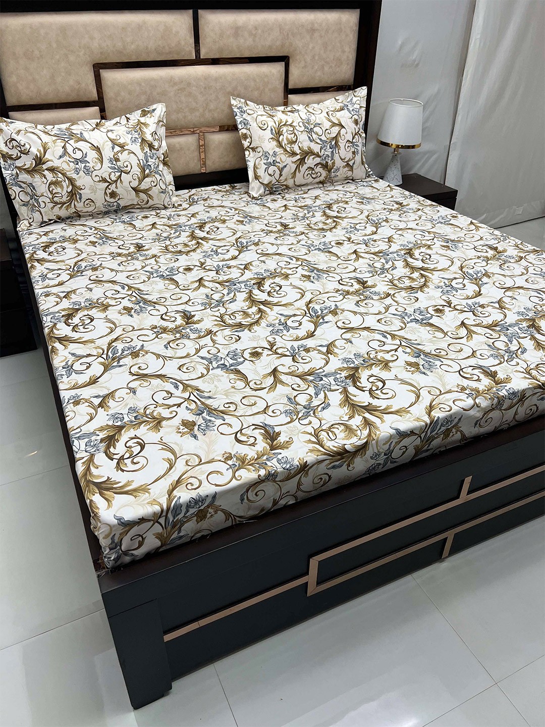 Pure Decor Amulya White & Brown Ethnic Motifs 260 TC Queen Bedsheet with 2 Pillow Covers
Pure Decor Amulya White & Brown Ethnic Motifs 260 TC Queen Bedsheet with 2 Pillow Covers