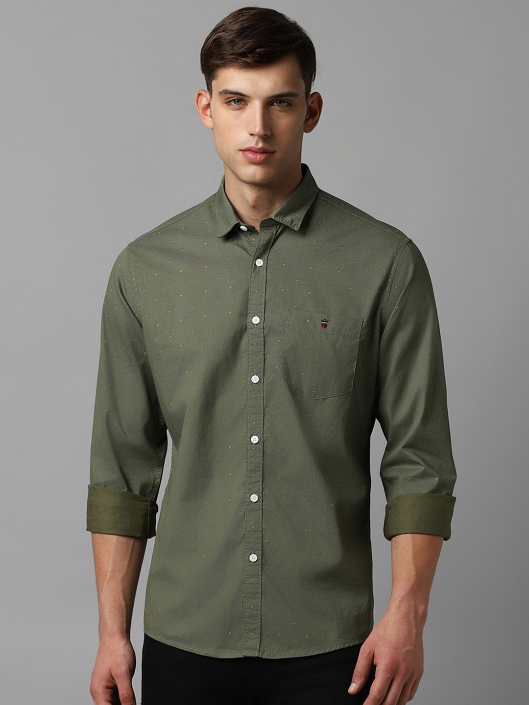 Louis Philippe Jeans Slim Fit Opaque Micro Ditsy Printed Pure Cotton Casual Shirt, Olive
Louis Philippe Jeans Slim Fit Opaque Micro Ditsy Printed Pure Cotton Casual Shirt, Olive