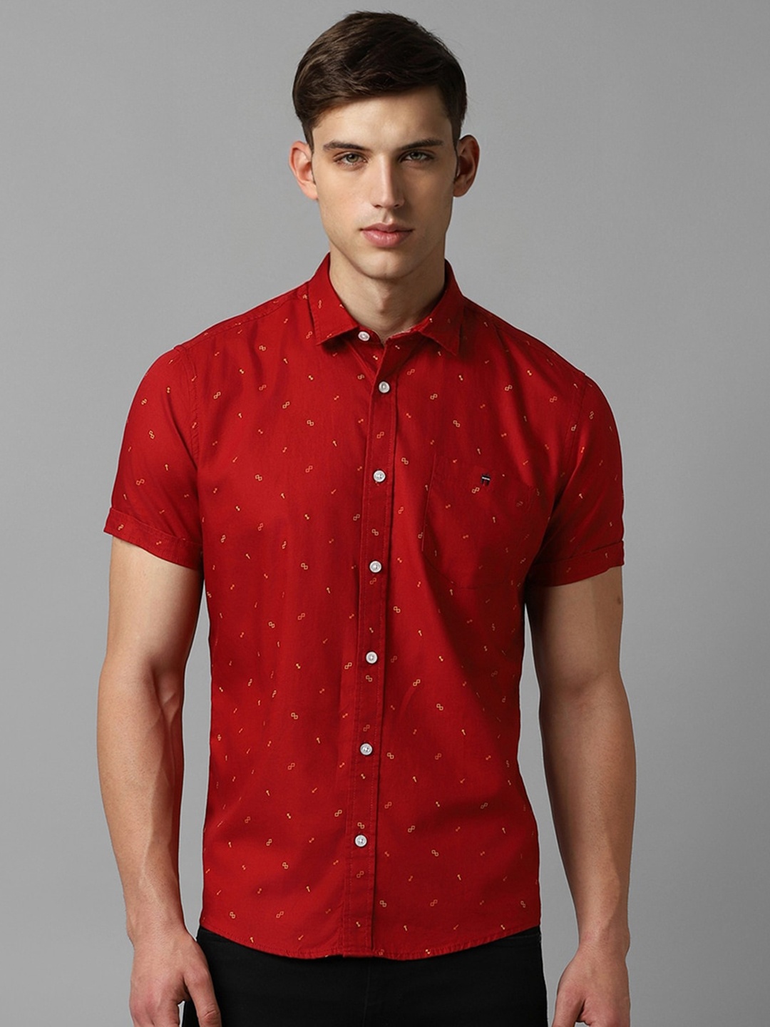 Louis Philippe Jeans Slim Fit Opaque Micro Ditsy Printed Pure Cotton Casual Shirt, Red
Louis Philippe Jeans Slim Fit Opaque Micro Ditsy Printed Pure Cotton Casual Shirt, Red