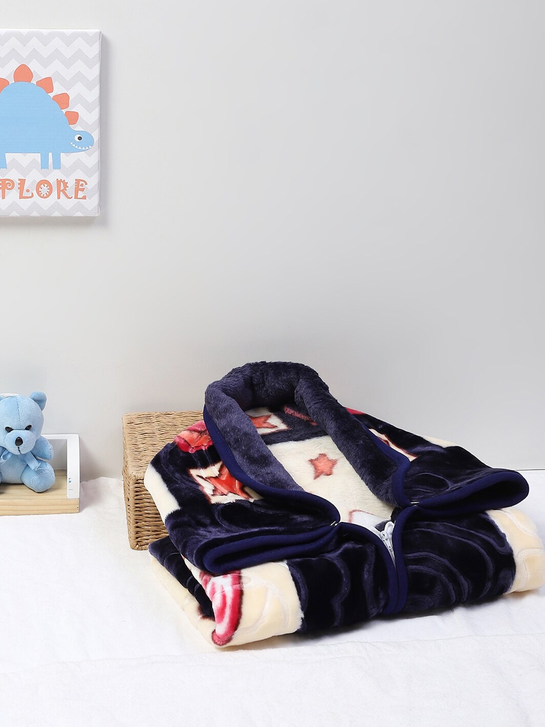 Monte Carlo Navy Blue & White Cartoon Characters Heavy Winter 500 GSM Single Bed Dohar
Monte Carlo Navy Blue & White Cartoon Characters Heavy Winter 500 GSM Single Bed Dohar