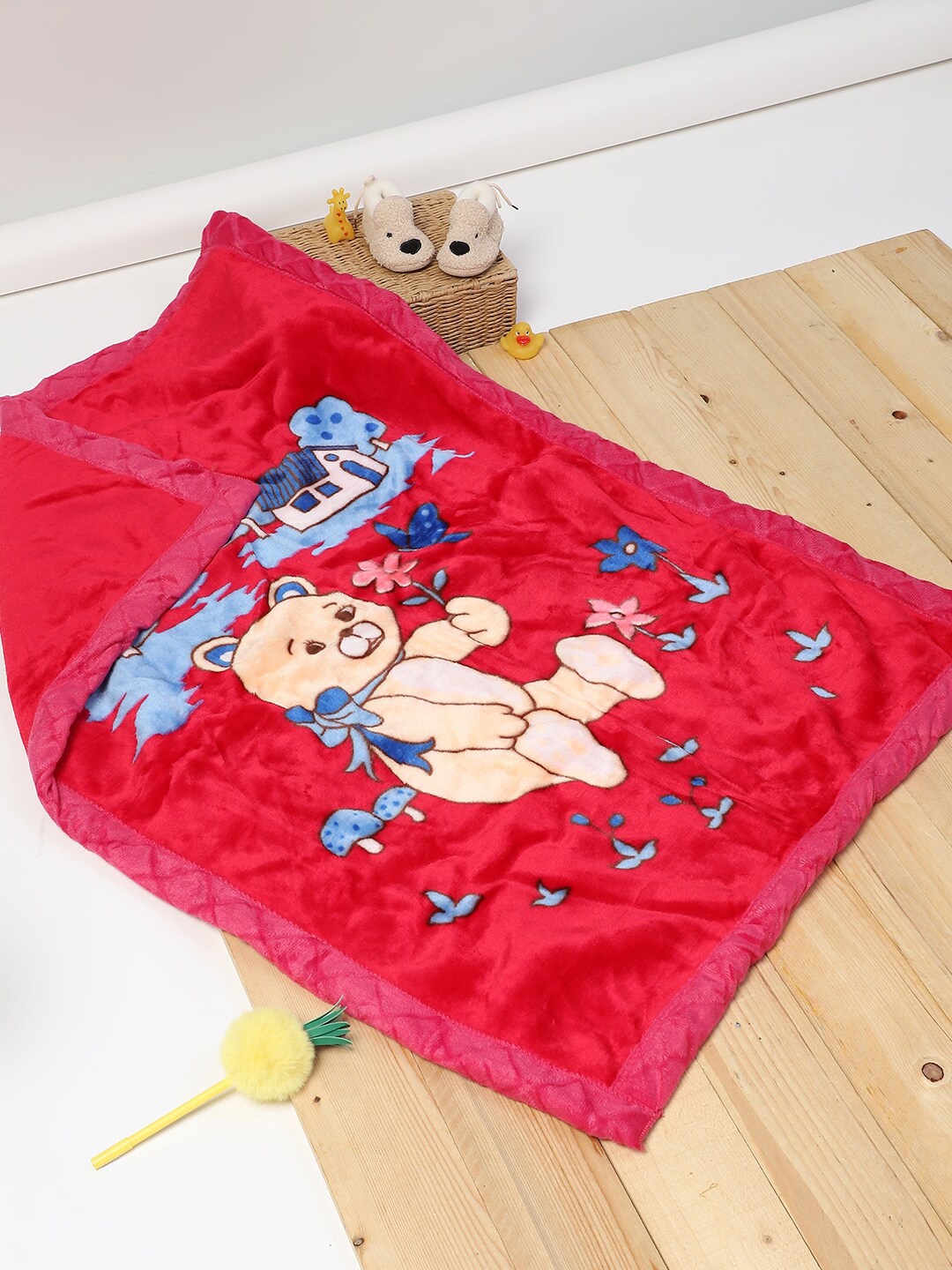 Monte Carlo Pogo Red & Blue Cartoon Characters Heavy Winter 500 GSM Single Bed Blanket
Monte Carlo Pogo Red & Blue Cartoon Characters Heavy Winter 500 GSM Single Bed Blanket