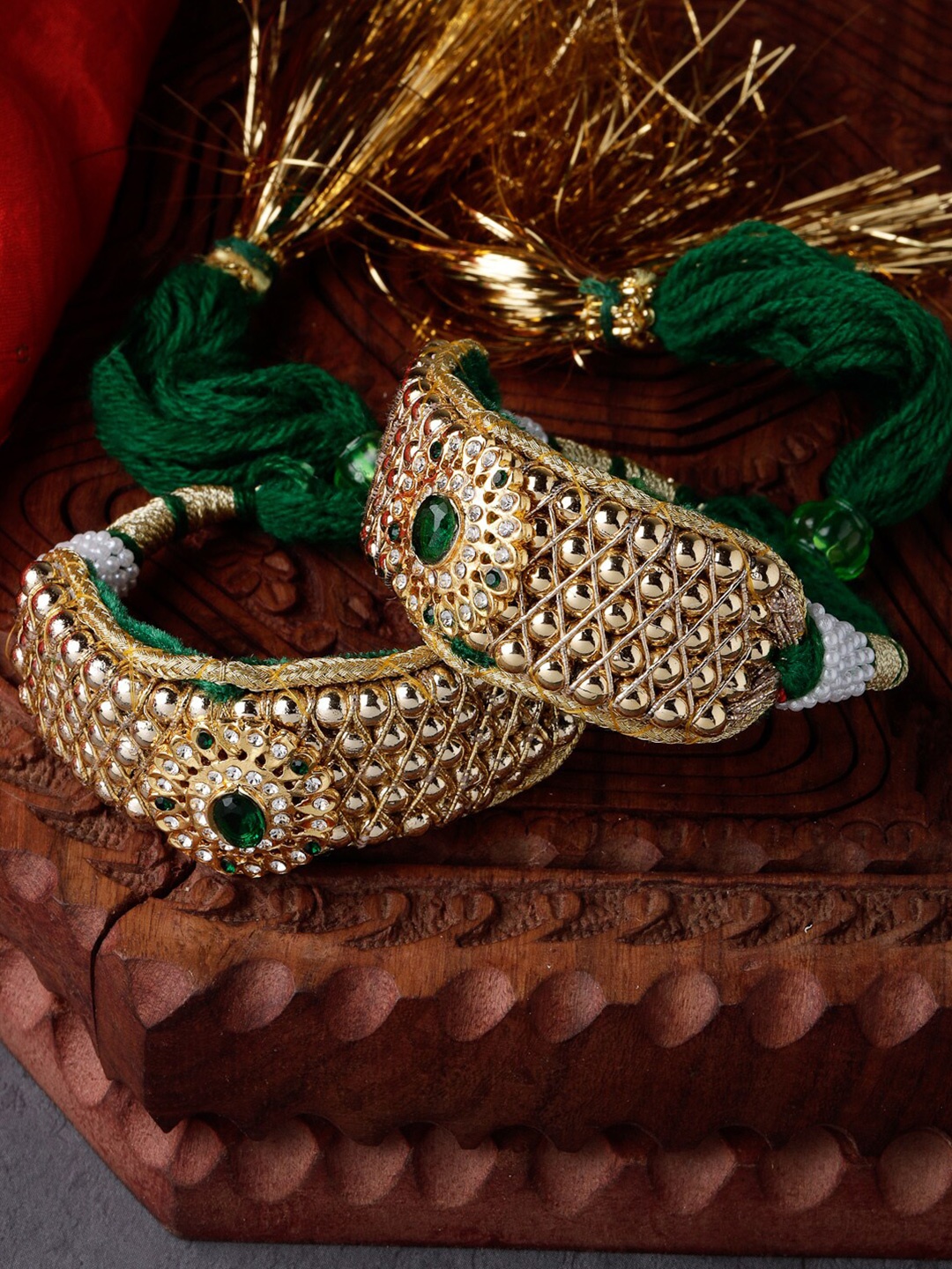 Sanjog Set Of 2 Gold-Plated Stone Rajasthani Pochu Kada Bracelet Bajuband Thread Armlet
Sanjog Set Of 2 Gold-Plated Stone Rajasthani Pochu Kada Bracelet Bajuband Thread Armlet