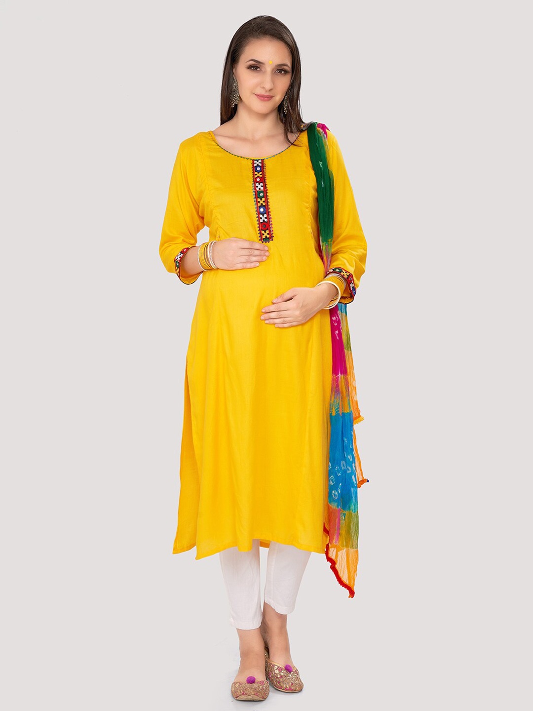 Mom For Sure by Ketki Dalal Embroidered Round Neck Straight Maternity Kurtas With Dupatta, Yellow
Mom For Sure by Ketki Dalal Embroidered Round Neck Straight Maternity Kurtas With Dupatta, Yellow