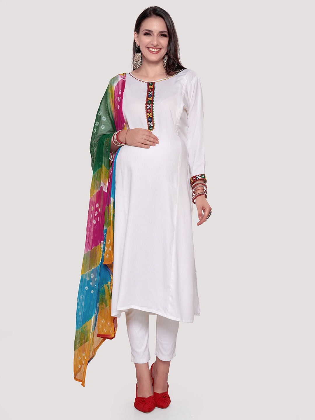 Mom For Sure by Ketki Dalal Embroidered Round Neck Straight Maternity Kurtas With Dupatta, White
Mom For Sure by Ketki Dalal Embroidered Round Neck Straight Maternity Kurtas With Dupatta, White