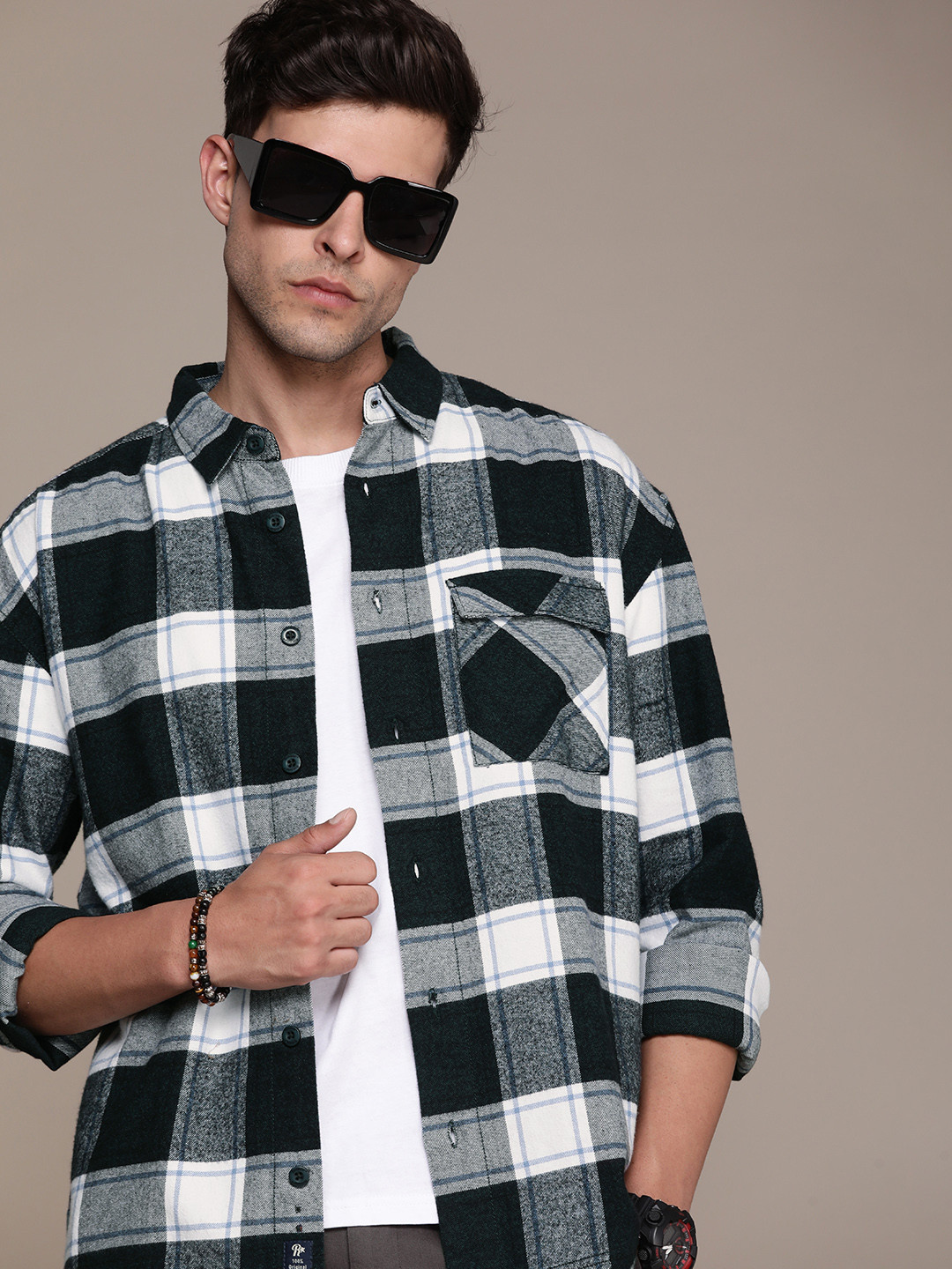 Roadster Men Relaxed Checked Flannel Pure Cotton Shacket, Charcoal 
Roadster Men Relaxed Checked Flannel Pure Cotton Shacket, Charcoal