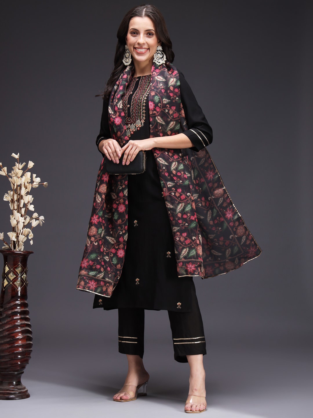 HEEPOSH Ethnic Motifs Yoke Design Regular Gotta Patti Kurta With Trousers & Dupatta, Black
HEEPOSH Ethnic Motifs Yoke Design Regular Gotta Patti Kurta With Trousers & Dupatta, Black