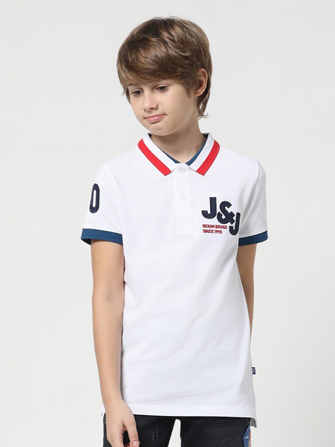 Jack & Jones Junior Boys Typography Printed Polo Collar Slim Fit Pure Cotton T-shirt, White
Jack & Jones Junior Boys Typography Printed Polo Collar Slim Fit Pure Cotton T-shirt, White