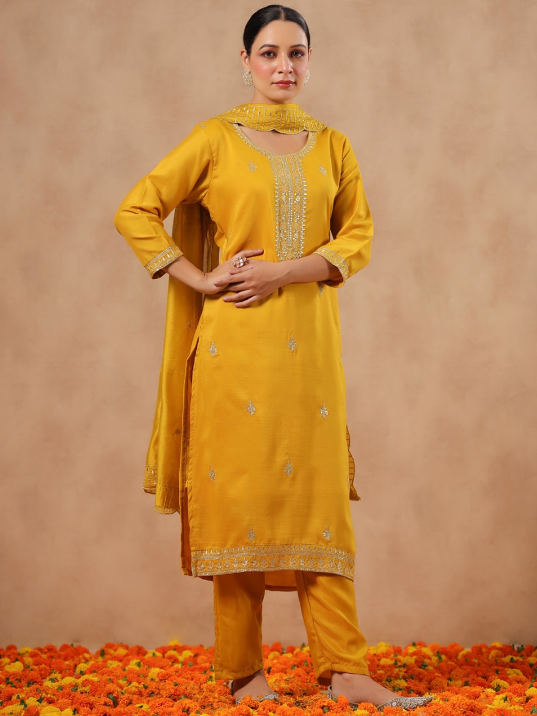 Ishin Ethnic Motifs Embroidered Sequinned Straight Kurta & Trousers With Dupatta, Mustard
Ishin Ethnic Motifs Embroidered Sequinned Straight Kurta & Trousers With Dupatta, Mustard