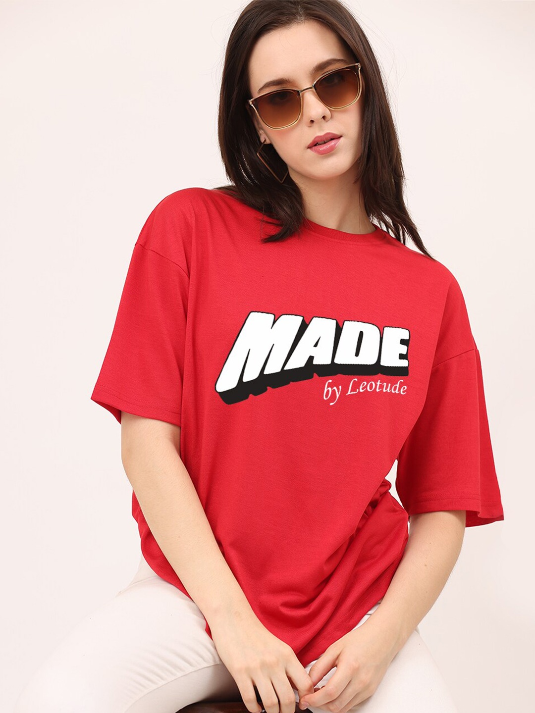 Leotude Women Red Printed V-Neck Applique T-shirt