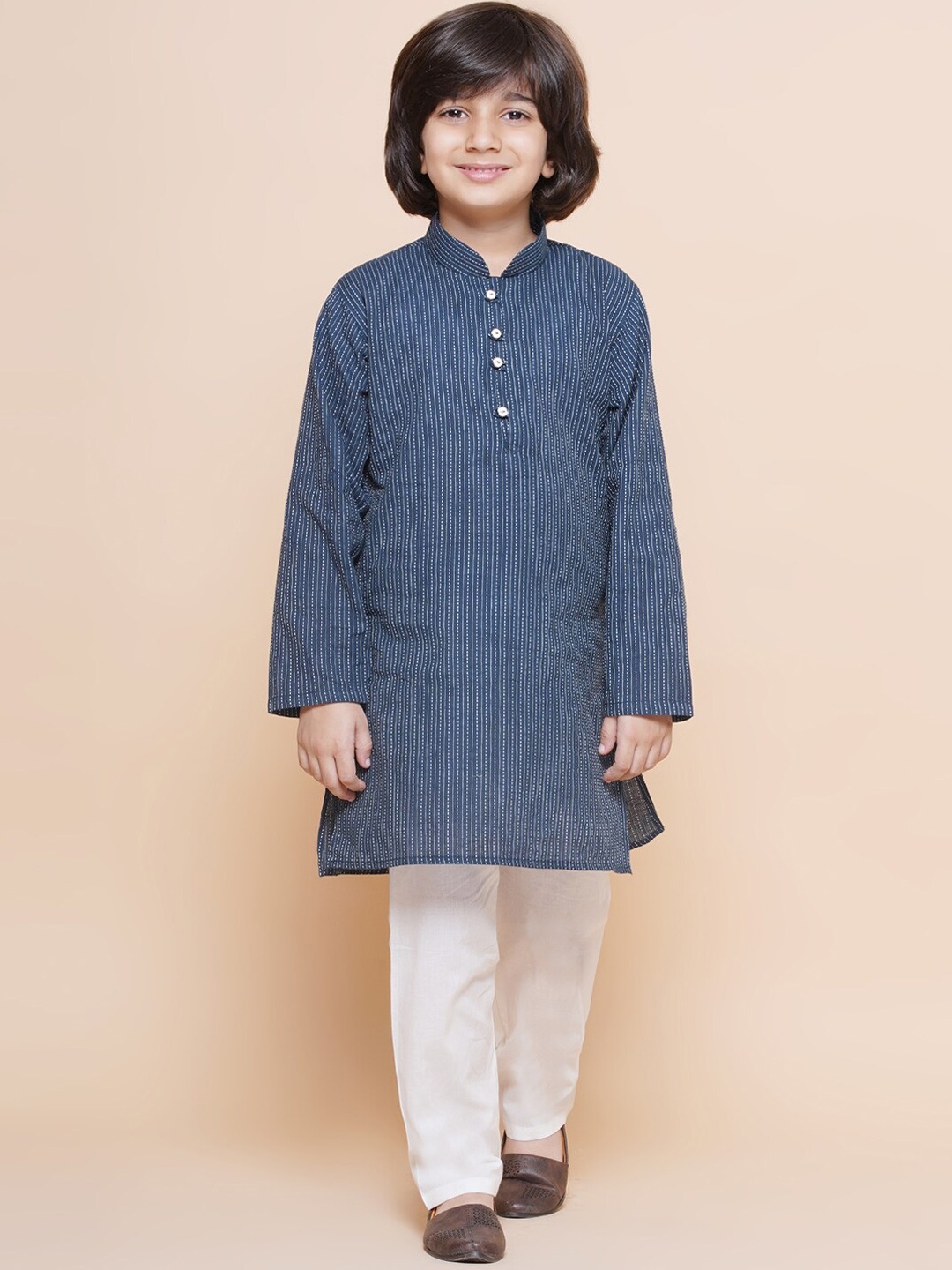 Aj DEZInES Boys Striped Mandarin Collar Regular Pure Cotton Kurta With Pyjamas, Navy blue
Aj DEZInES Boys Striped Mandarin Collar Regular Pure Cotton Kurta With Pyjamas, Navy blue