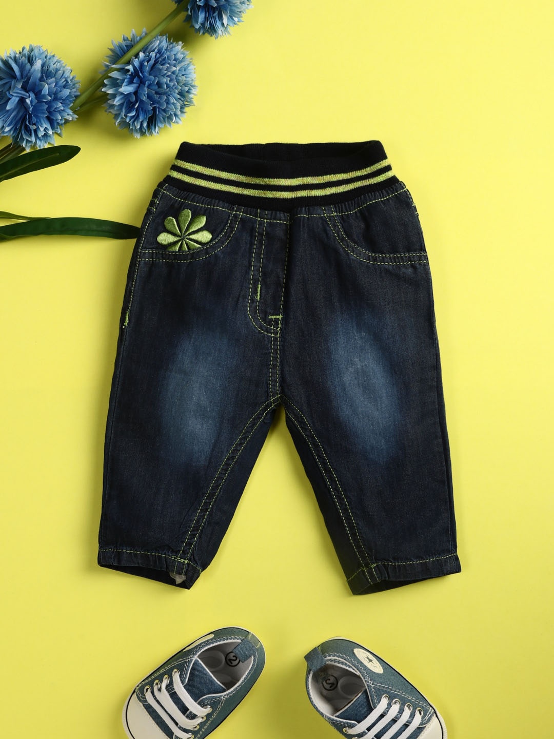 V-Mart Infant Kids Mid Rise Clean Look Embroidered Detail Slim Fit Light Fade Cotton Jeans, Blue
V-Mart Infant Kids Mid Rise Clean Look Embroidered Detail Slim Fit Light Fade Cotton Jeans, Blue