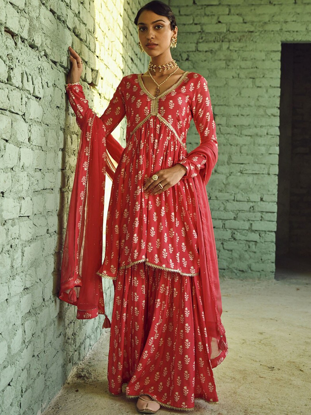 KARAJ JAIPUR Ethnic Motifs Printed Gotta Patti Empire Kurta With Trousers & Dupatta, Red
KARAJ JAIPUR Ethnic Motifs Printed Gotta Patti Empire Kurta With Trousers & Dupatta, Red