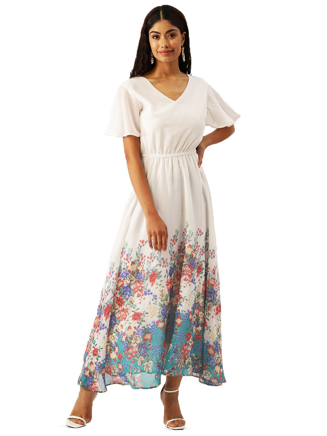 DressBerry White Floral Printed V-Neck Bell Sleeves Gathered Maxi Dress 
DressBerry White Floral Printed V-Neck Bell Sleeves Gathered Maxi Dress