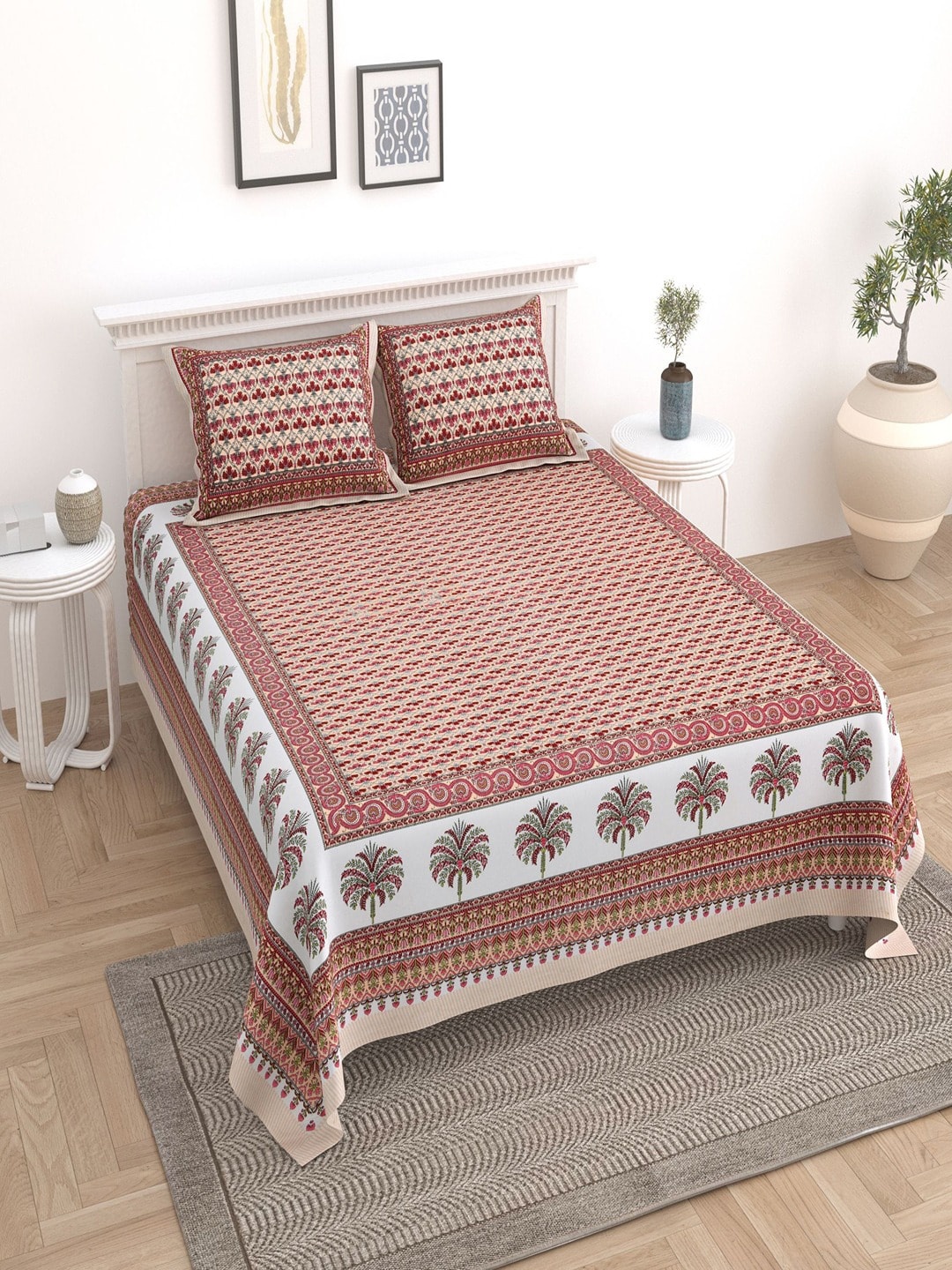 UNIQCHOICE Peach-Coloured & White Floral Cotton 180 TC King Bedsheet With 2 Pillow Covers
UNIQCHOICE Peach-Coloured & White Floral Cotton 180 TC King Bedsheet With 2 Pillow Covers