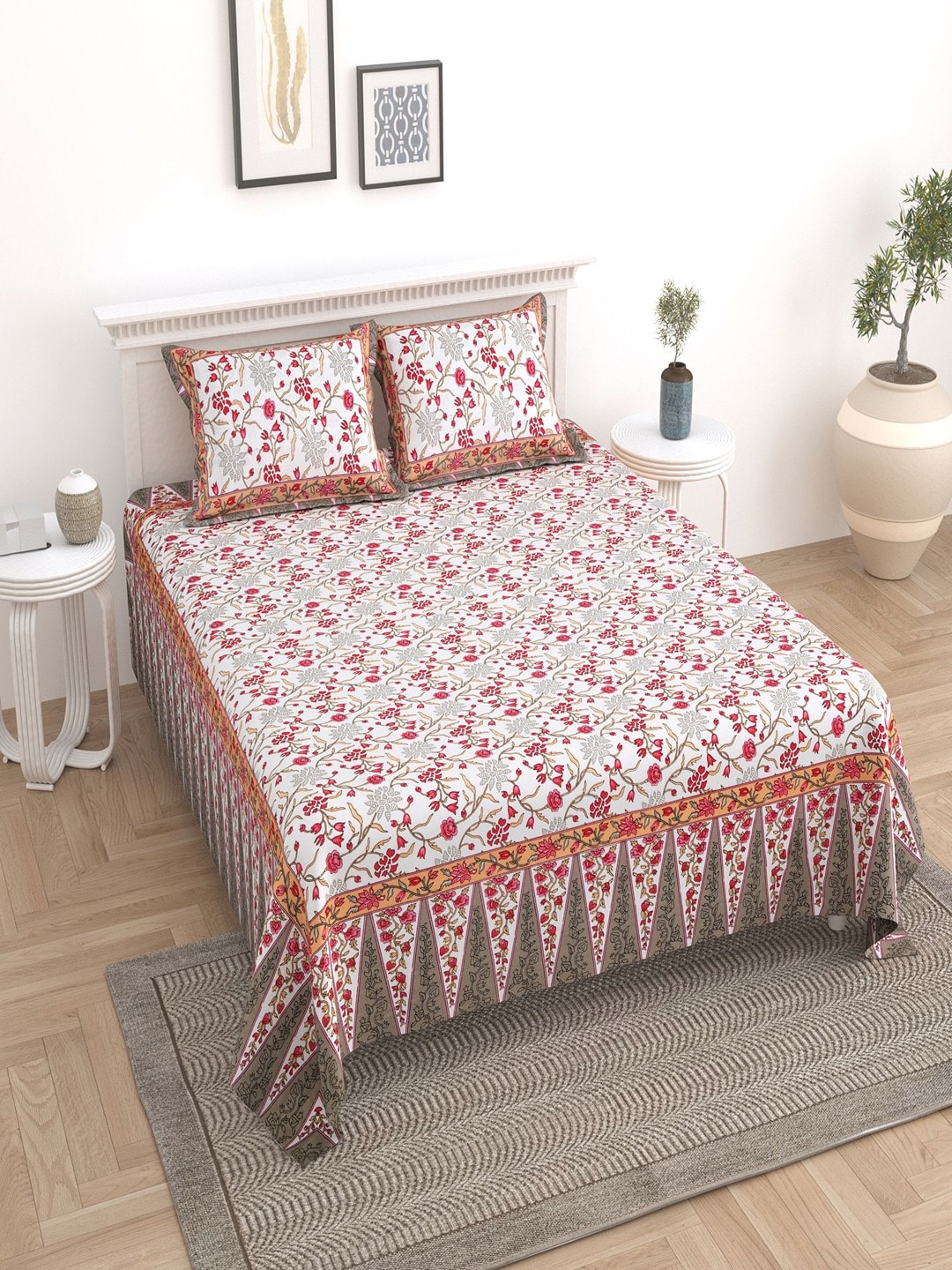 UNIQCHOICE White & Brown Floral Pure Cotton 180 TC King Bedsheet With 2 Pillow Covers
UNIQCHOICE White & Brown Floral Pure Cotton 180 TC King Bedsheet With 2 Pillow Covers