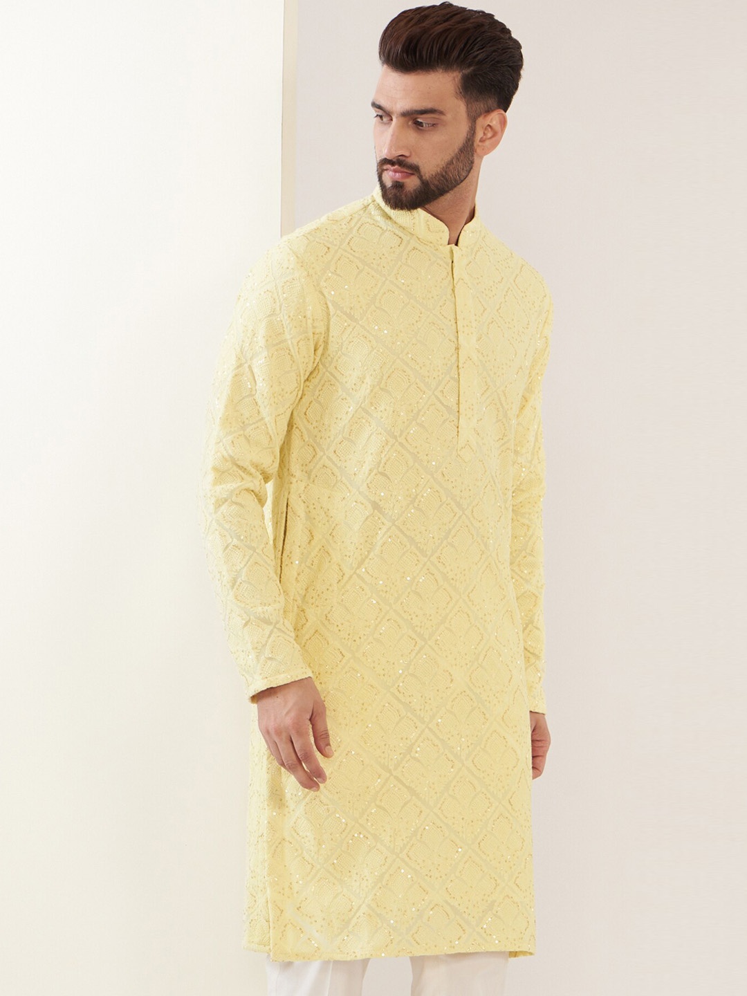 KASBAH CLOTHING NISHCHAIY SAJDEH Floral Embroidered Chikankari Georgette Kurta, Yellow
KASBAH CLOTHING NISHCHAIY SAJDEH Floral Embroidered Chikankari Georgette Kurta, Yellow