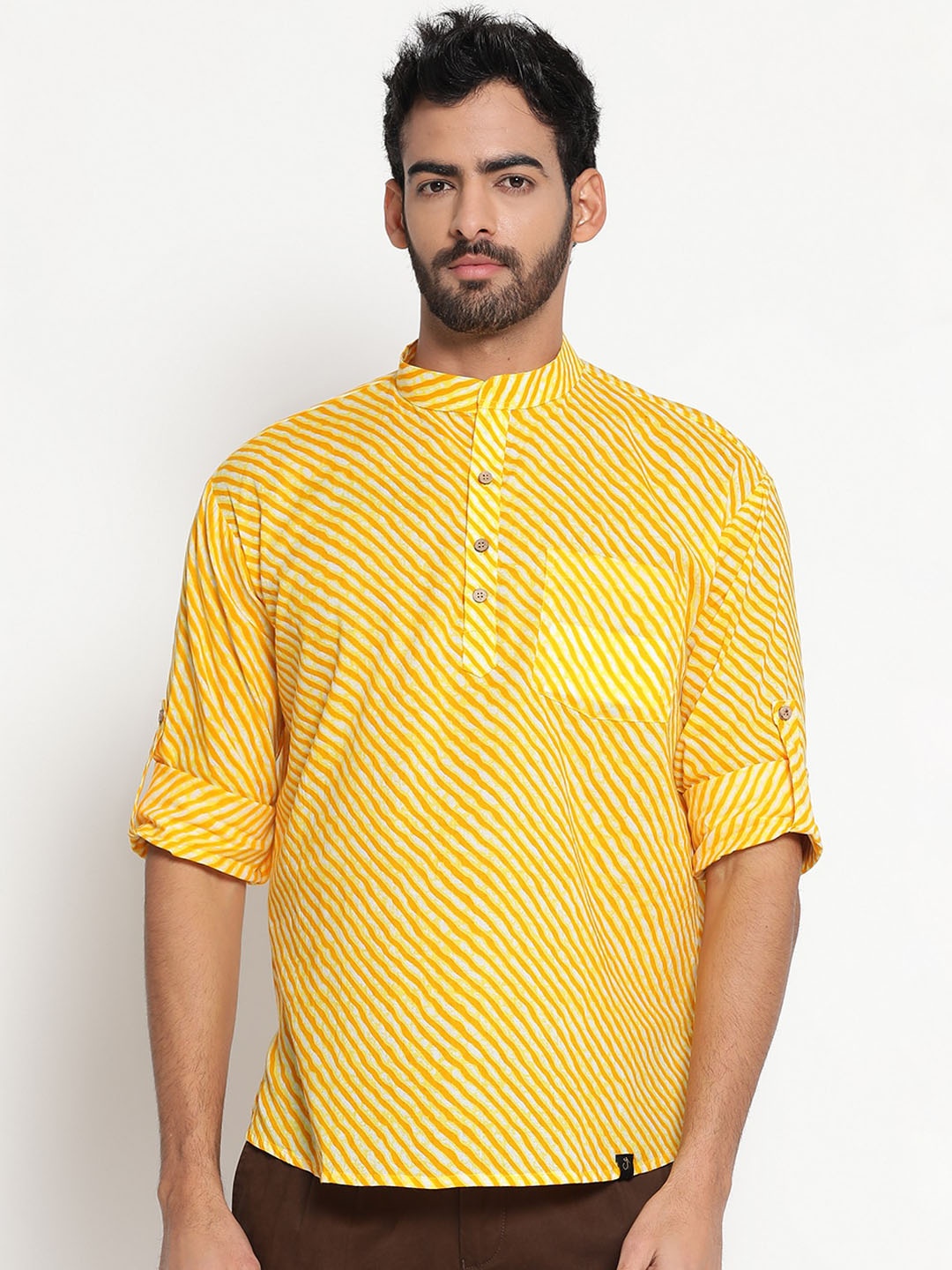 JAVINISHKA Leheriya Printed Mandarin Collar Roll-Up Sleeves Pure Cotton Kurta, Yellow
JAVINISHKA Leheriya Printed Mandarin Collar Roll-Up Sleeves Pure Cotton Kurta, Yellow